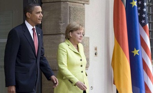 Barack Obama et Angela Merkel lors d'une conférence de presse conjointe à Dresde, en Allemagne, le 5 juin 2009.