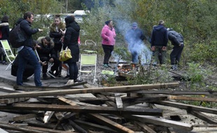 Des membres de la communauté des gens du voyage à Moirans, le 21 octobre 2015