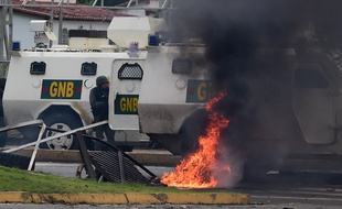 L'attaque d'une base militaire à Valencia, au Venezuela, a fait un mort, ce dimanche 6 août 2017.