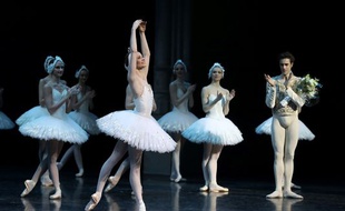 A 26 ans, Léonore Baulac a été nommée danseuse étoile du ballet de l'Opéra de Paris, le 31 décembre 2016.