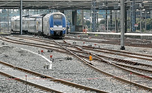 La réorganisation des voies, avant l'arrivée à Lille-Flandres, est achevée.