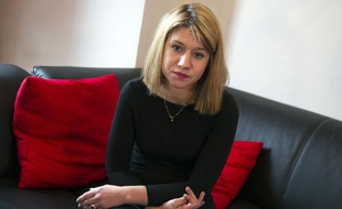 Diane Lazarevic, fille de l'otage français Serge Lazarevic, le 9 décembre 2012 à Livry-Gargan.
