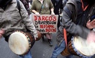 Quelques 127.000 jeunes selon la police, 150.000 selon les organisateurs ont manifesté jeudi dans toute la France contre le projet de réforme du lycée du ministre de l'Education, Xavier Darcos annonçant la réouverture de tout ce dossier et proposant des Etats généraux.