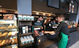 Le 7 avril 2016. Inauguration officielle du Starbucks Strasbourg.