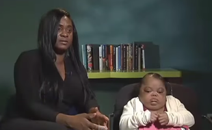 La petite Casey et sa mère.