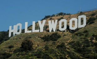 Les syndicats d'acteurs américains et les principaux studios hollywoodiens ont annoncé dimanche avoir signé un protocole d'accord pour trois ans, éloignant le spectre d'un conflit comparable à celui qui avait perturbé la production en 2008, lors de précédentes négociations.