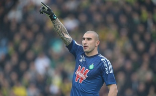 Excellent samedi à Reims, le gardien stéphanois Stéphane Ruffier a vu sa série d'invincibilité se stopper à 703 minutes. Pierre Minier/Ouest Media/SIPA