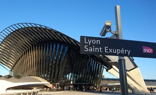 Les nombreux retards de vols à Lyon-Saint-Exupery ont exaspéré les passagers