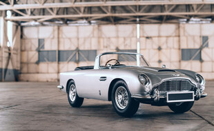 Aston Martin DB5 No Time To Die Edition by Little Car Company