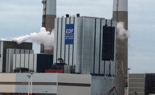 La centrale à charbon EDF du Havre a été évacuée lundi matin à la suite d'un incendie qui s'est déclaré dans la salle des machines d'une tranche de cet établissement, a-t-on appris auprès de la direction.