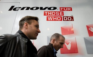L'action Lenovo a souffert jeudi après l'annonce du rachat à Google des smartphones de Motorola pour 2,91 milliards de dollars, un échec pour le géant de l'internet qui l'avait acquis à prix d'or il y a deux ans, et un pari risqué pour le groupe chinois.