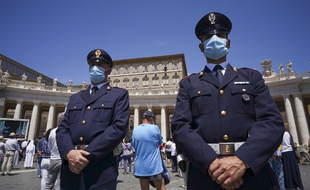 Des officiers de police au Vatican. (Illustration)