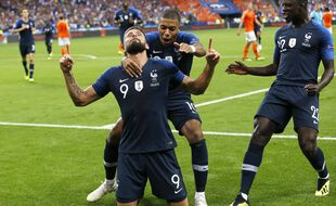 Cette photo n'a pas été prise lors de France-Bulgarie (la preuv, il y a Benjamin Mendy dessus).
