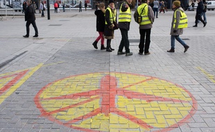 Un peu plus d'un millier de personnes ont manifesté contre l'aéroport dans les rues de Nantes.