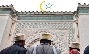 Une augmentation "inquiétante" des actes islamophobes en France a été enregistrée lors des dix premiers mois de l'année 2012, a indiqué dimanche l'Observatoire national de l'Islamophobie, qui s'élève par ailleurs "contre tous les actes de racisme et de xénophobie" en France.