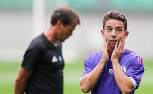 Maxime Lopez lors du déplacement en Slovénie face à Domzale (oui oui, l'OM joue en violet...)