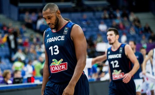 Boris Diaw et Nando De Colo, les deux capitaines de l'équipe de France de basket, n'en mènent pas large avant les 8e de finale de l'Euro.