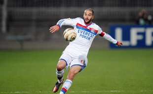 Lisandro Lopez lors du quart de finale de Coupe de la Ligue entre Lyon et Lille, le 11 janvier 2012.