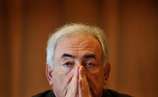 Le Directeur du Fond Monétaire International (FMI) Dominique Strauss-Kahn en réunion à Genève, le 23 mars 2009.