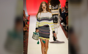 Lors de la Fashion Week de New York, le défilé de mode printemps-été 2017 de Desigual s’est inspiré des filtres Snapchat.