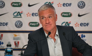 Didier Deschamps en conférence de presse le 17 mars 2016.