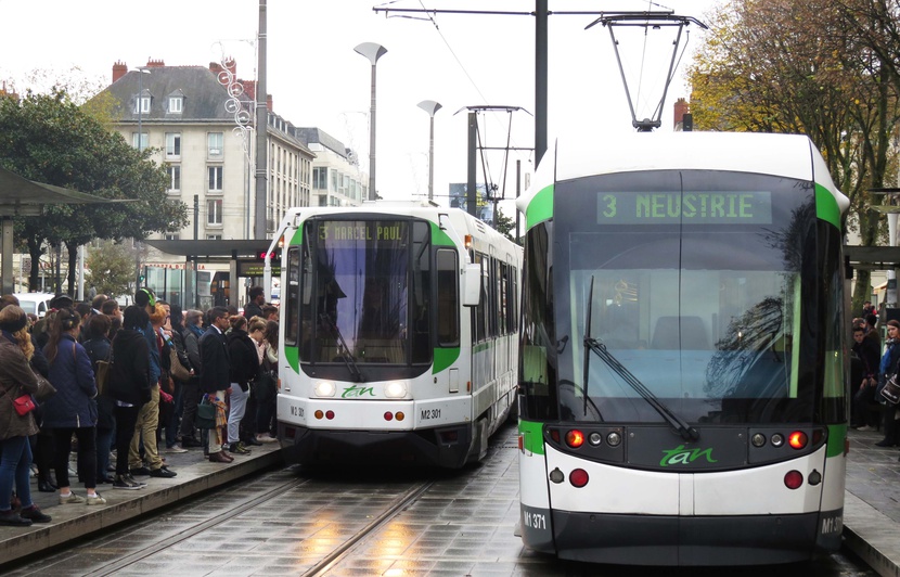 Nantes Le réseau Tan de plus en plus confronté à la surcharge de ses lignes