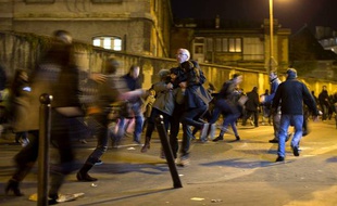 Paris: Scènes de panique après une fausse alerte