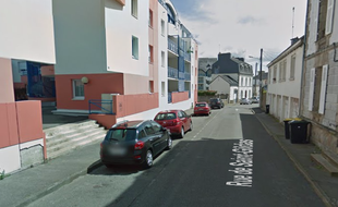 Le corps de la victime a été découvert vendredi dans un appartement de la rue Saint-Gildas à Vannes.