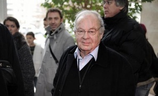Le représentant du ministère public a demandé mercredi devant le tribunal correctionnel de Lyon, la relaxe du dessinateur Siné, poursuivi pour "incitation à la haine raciale" dans deux chroniques publiées par le journal satirique Charlie Hebdo.