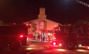 Le Centre islamique de Fort Pierce, en Floride, a été incendié dans la nuit du 11 au 12 septembre 2016.