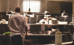 Les restaurateurs se mobilisent pour les fêtes de fin d'année.