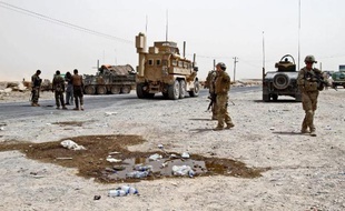 Dix-sept civils ont été tués vendredi et samedi dans trois attaques de talibans en Afghanistan, a-t-on annoncé samedi de source officielle, un bilan qui souligne l'insécurité grandissante pour les civils dans ce pays que la force internationale s'apprête à quitter.