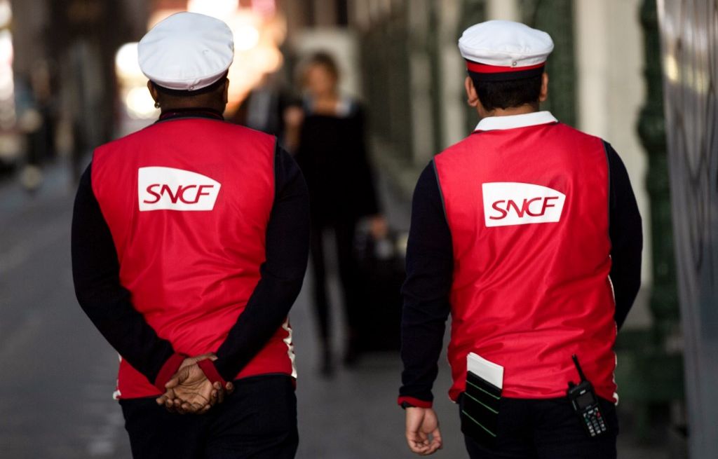 Tenue de travail discount sncf