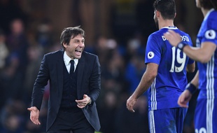Antonio Conte est en passe d'établir un nouveau record de 14 victoires d'affilée avec Chelsea après la victoire des Blues contre Stoke City, le 31 décembre 2016.