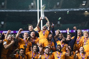 Les Montpelliérains fous de joie après leur succès en finale du Challenge européen contre Leicester, vendredi à Twickenham.