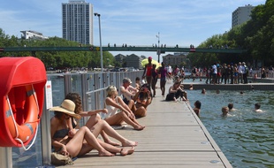 Les trois espaces de baignade du Bassin de la Villette sont fermés jusqu'à nouvel ordre.