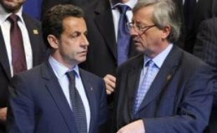 Soucieux de préserver les priorités de la présidence française de l'UE, le président Nicolas Sarkozy souhaite prendre, dès le conseil européen de Bruxelles jeudi et vendredi, la tête de l'opération de sauvetage du traité de Lisbonne après le "non" irlandais.