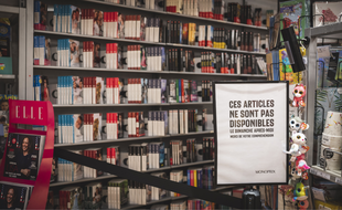 Les clients n'ont plus accès au rayon librairie dans ce Monoprix de Nice.