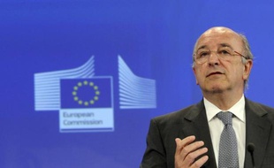 L'Espagne, dans l'attente d'une aide européenne pour ses banques, était une nouvelle fois lundi la cible des attaques des investisseurs, que la victoire de la droite pro-euro aux élections grecques n'a pas suffi à rassurer sur la solidité financière du pays.