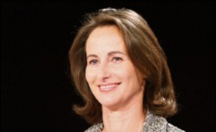 55% des sympathisants socialistes ont trouvé Ségolène Royal la plus convaincante des candidats à l'investiture socialiste lors du débat l'ayant opposée mardi soir à Dominique Strauss-Kahn et Laurent Fabius, selon un sondage d'OpinionWay pour Le Figaro et LCI.