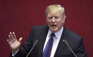 Donald Trump s'exprime devant l'Assemblée nationale sud-coréenne, le 8 novembre 2017.