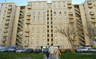Une copropriété à la cité des Rosiers, à Marseille.