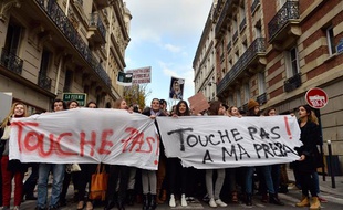 Manifestation le 2 décembre 2013 pour protester contre le projet de Vincent Peillon concernant les enseignants de classes préparatoires.