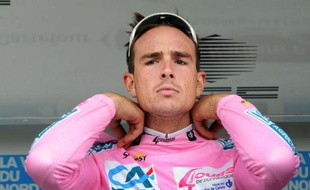 L'Allemand John Degenkolb (Argos-Shimano) a gagné vendredi au sprint la première étape des Quatre jours de Dunkerque, course cycliste disputée entre Dunkerque et Coquelles/Cap Calaisis (nord), et endossé le maillot rose de leader de cette 58e édition.