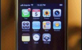 L'iPhone, le fameux téléphone d'Apple.