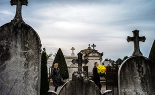 Illustration d'un cimetière.