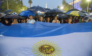 Environ 400.000 personnes ont participé à la «marche du silence» à Buenos Aires, le 18 février 2015.