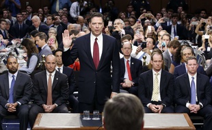 L'ex-directeur du FBI, James Comey, lors de son audition devant une commission du sénat américain à propos de l'enquête sur la campagne de Donald Trump et la Russie, le 8 juin 2017.