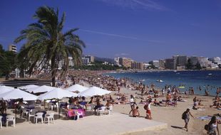 Une plage à Magaluf, à Majorque, aux Baléares.