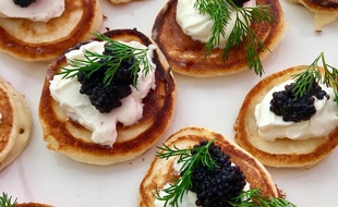 Des blinis vendus dans plusieurs chaînes de supermarchés font l'objet d'un rappel.